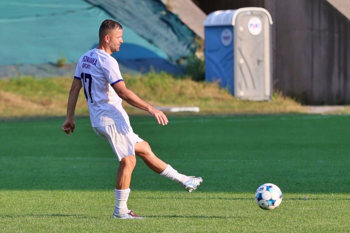 Derby gminy Nałęczów dla KS Cisowianka, o wyniku przesądził były reprezentant Polski