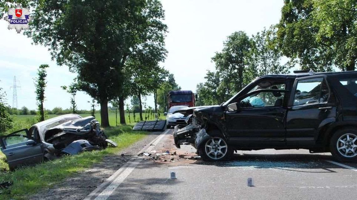 DK 74: Pięć osób rannych po zderzeniu trzech aut