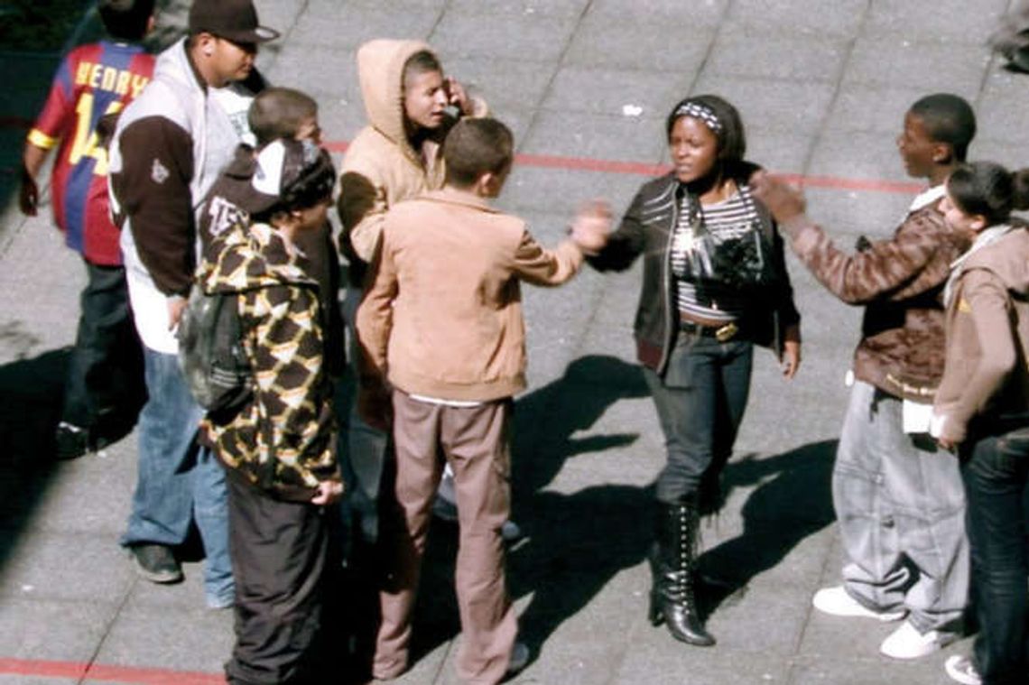 DKF Benshi: „Klasa”