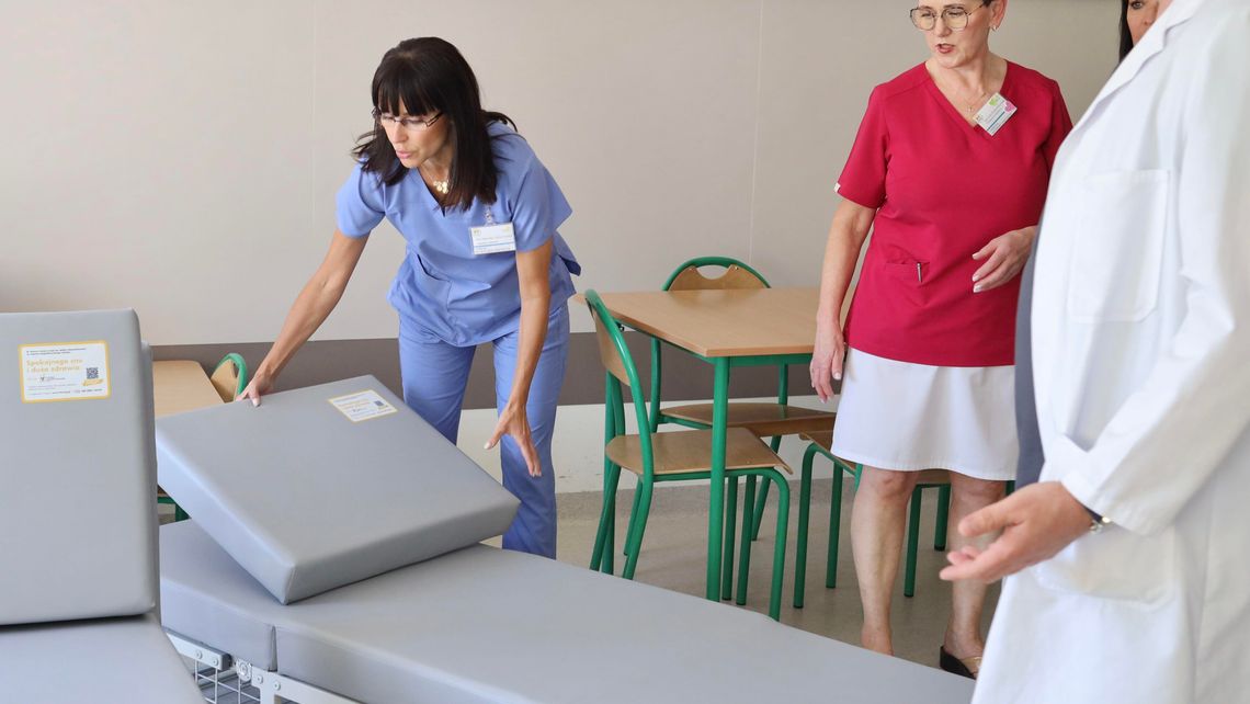 Dla czuwających rodziców. Nowe łóżka w dziecięcym szpitalu Dla czuwających rodziców. Nowe łóżka w dziecięcym szpitalu