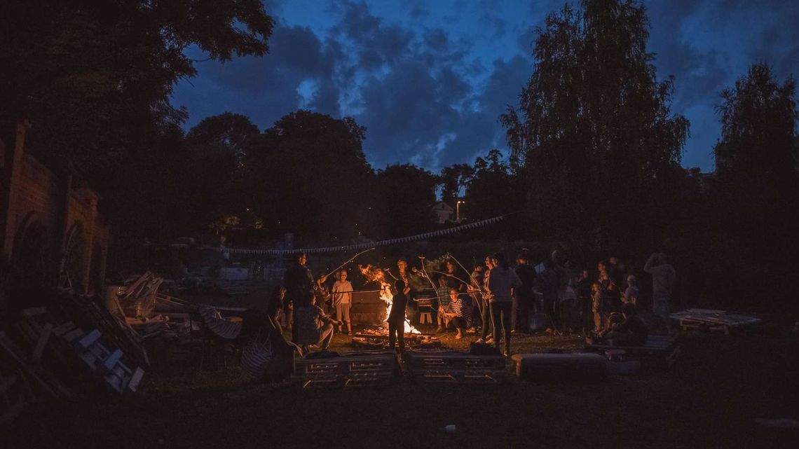 Dla dzieci: ognisko z perseidami i nocowaniem