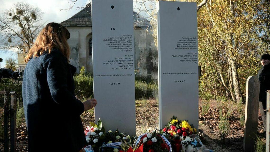 "Dla nas nie jest to pomnik, jest to nagrobek". Upamiętnili Żydów zamordowanych w Łęcznej "Dla nas nie jest to pomnik, jest to nagrobek". Upamiętnili Żydów zamordowanych w Łęcznej
