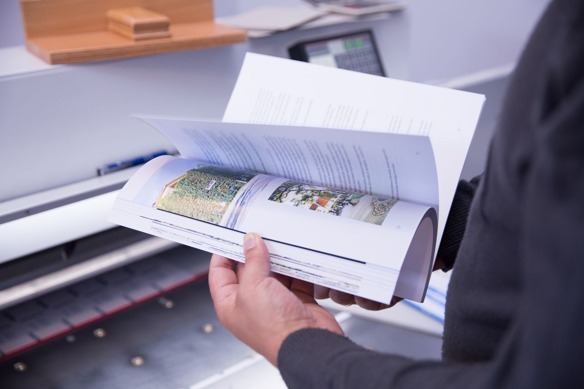 Dlaczego druk cyfrowy zmienia zasady gry przy małych nakładach