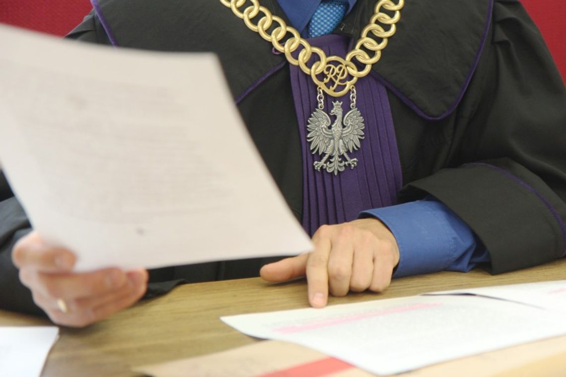 Dlaczego pracownica sądu popełniła samobójstwo?