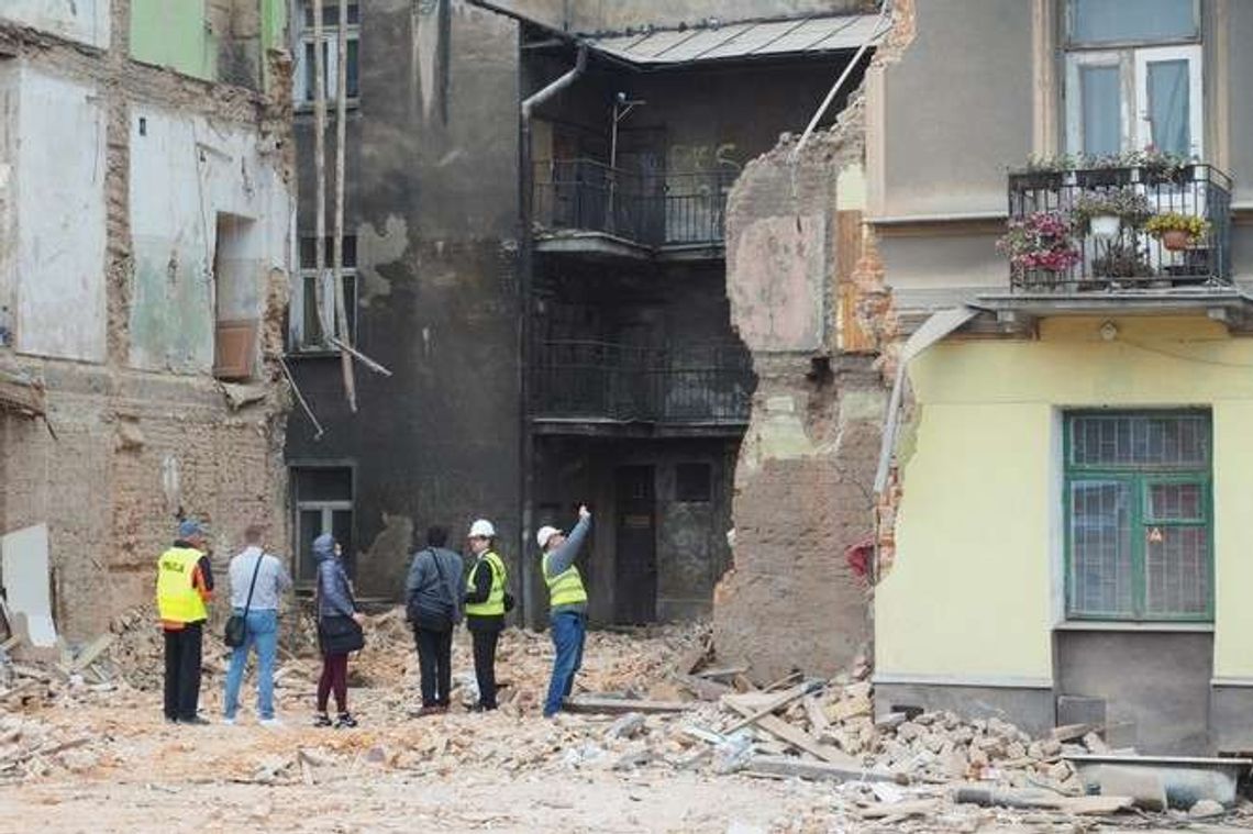 Dlaczego runęła kamienica? Dwa miesiące przed katastrofą były sygnały o złym stanie stropów Dlaczego runęła kamienica? Dwa miesiące przed katastrofą były sygnały o złym stanie stropów