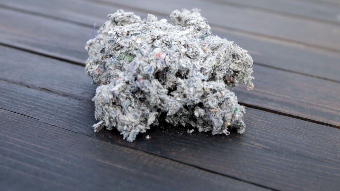 Dlaczego warto postawić na ocieplenie metodą wdmuchiwania celulozy? Dlaczego warto postawić na ocieplenie metodą wdmuchiwania celulozy?