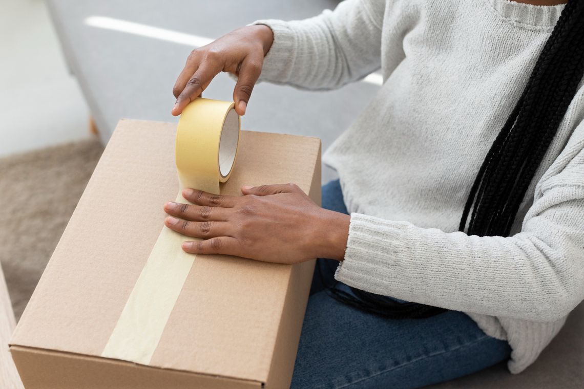 Dlaczego warto zamienić plastikową taśmę na papierową w e-commerce? Dlaczego warto zamienić plastikową taśmę na papierową w e-commerce?