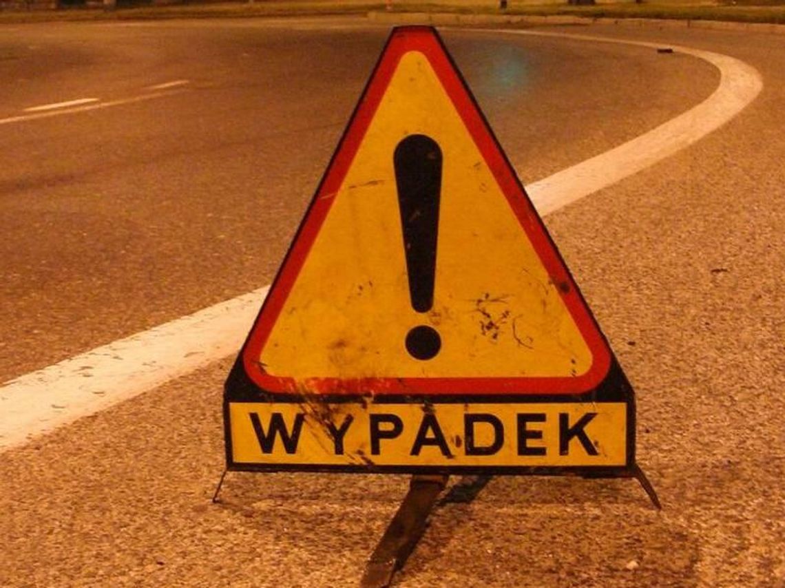 Dminin: Nie żyje motocyklista po zderzeniu z ciężarówką 