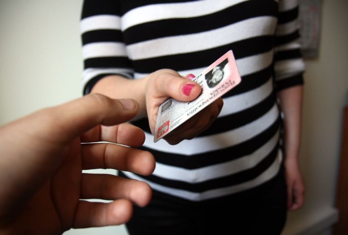 Do lekarza bez książeczki zdrowia, czy RMUA. Wystarczy dowód osobisty