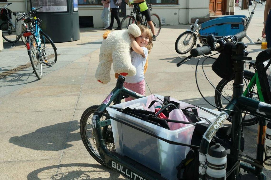Do Lublina przyjechały rowery cargo. Ten środek transportu bardzo lubią dzieci Do Lublina przyjechały rowery cargo. Ten środek transportu bardzo lubią dzieci