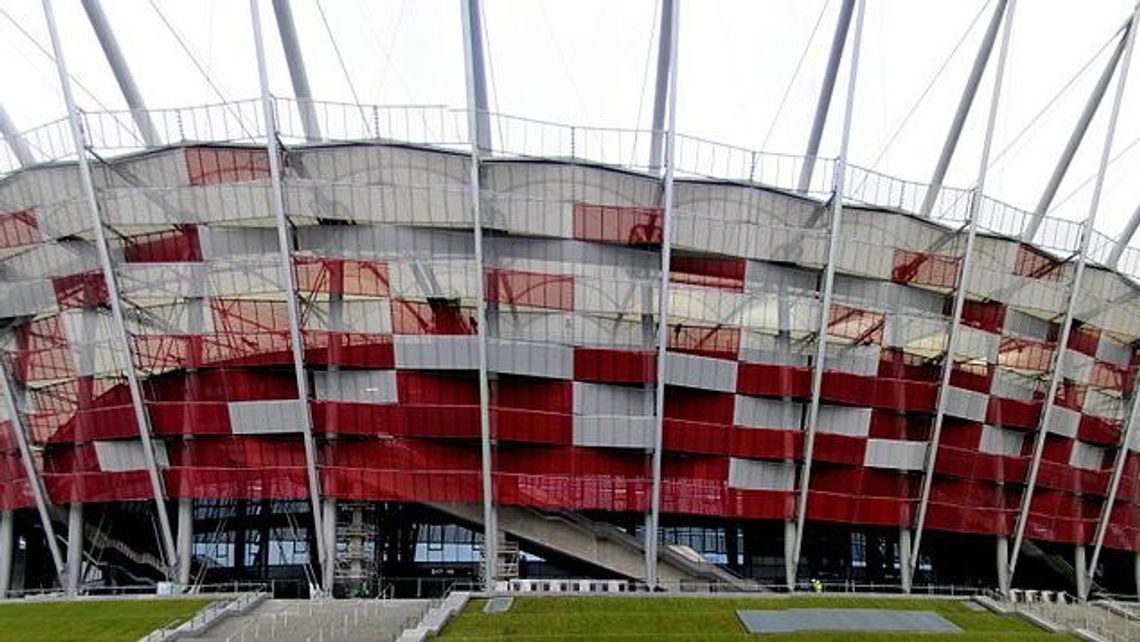 Do pracy w szpitalu na Stadionie Narodowym trzeba ponad 500 osób. Zgłosiło się już 160