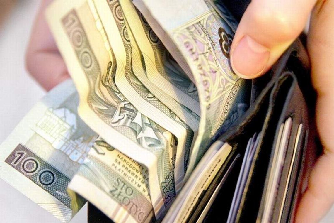 Do sądu za studenckie wakacje. Prokuratura zarzuca wyłudzenie blisko 100 tys. zł
