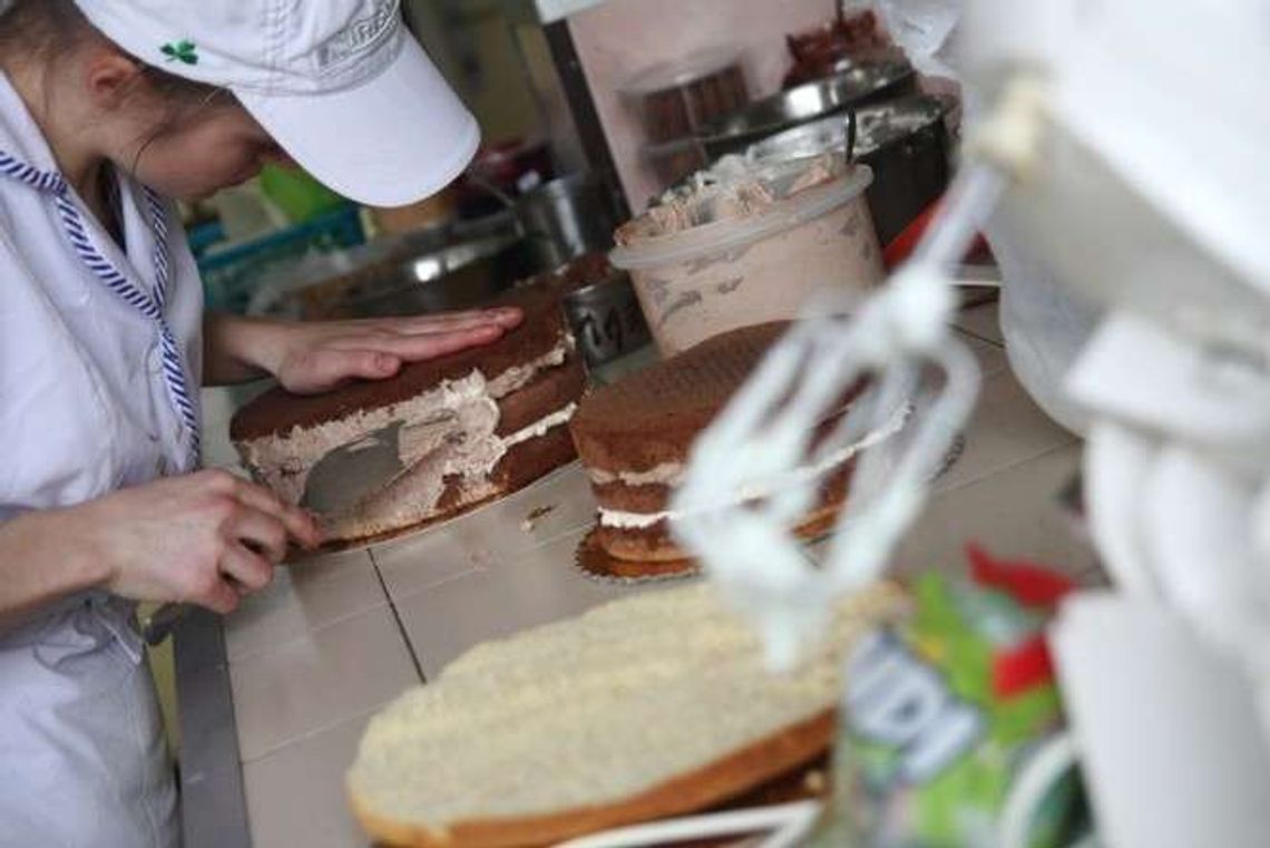 Dobranocki z chleba i ciasta. Turniej na Najlepszego Ucznia w Zawodzie Cukiernik i Piekarz Dobranocki z chleba i ciasta. Turniej na Najlepszego Ucznia w Zawodzie Cukiernik i Piekarz