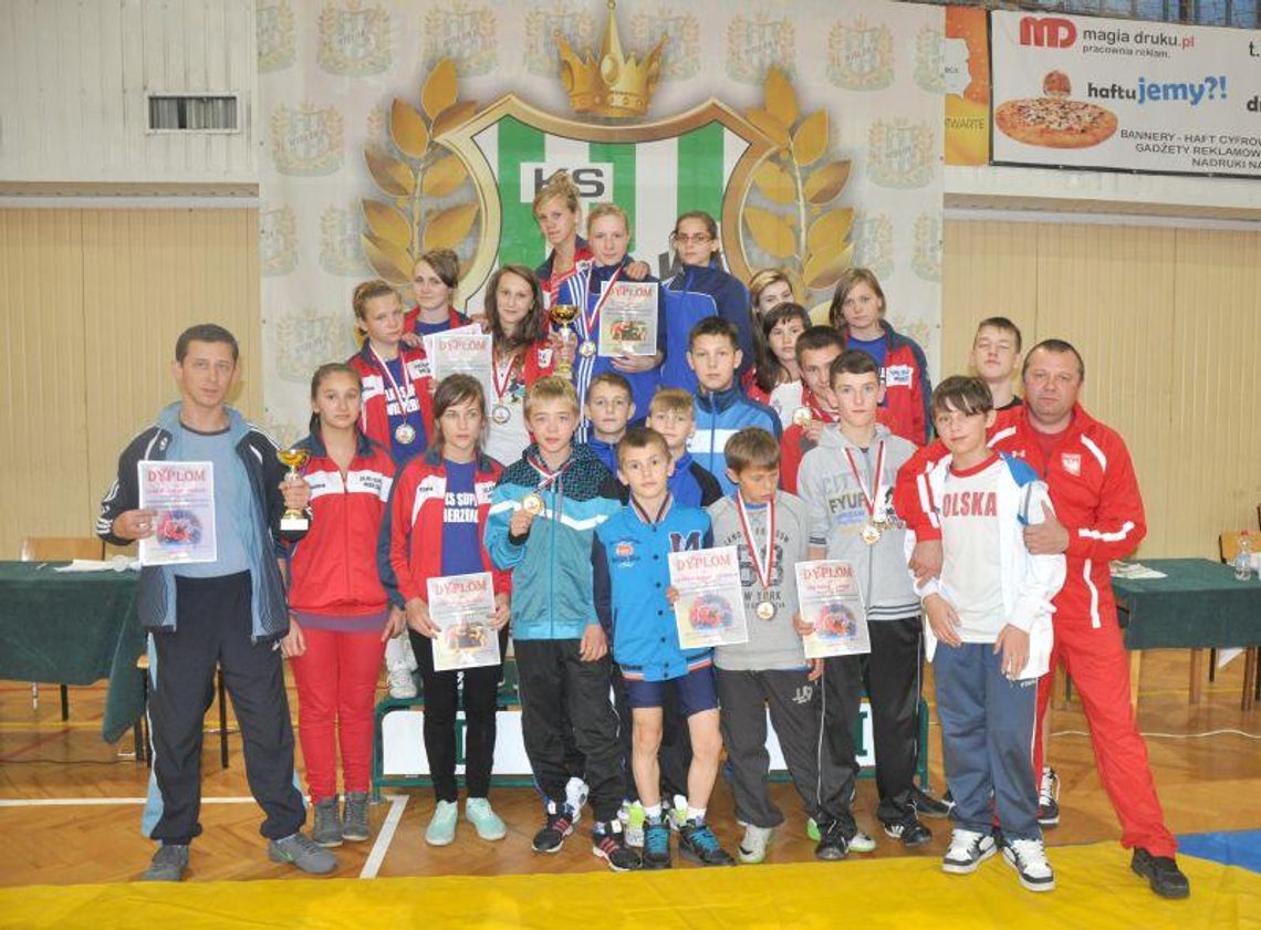 Dobry start Cementu-Gryfa i Suplesu w mistrzostwach modzików i młodziczek w Dębicy