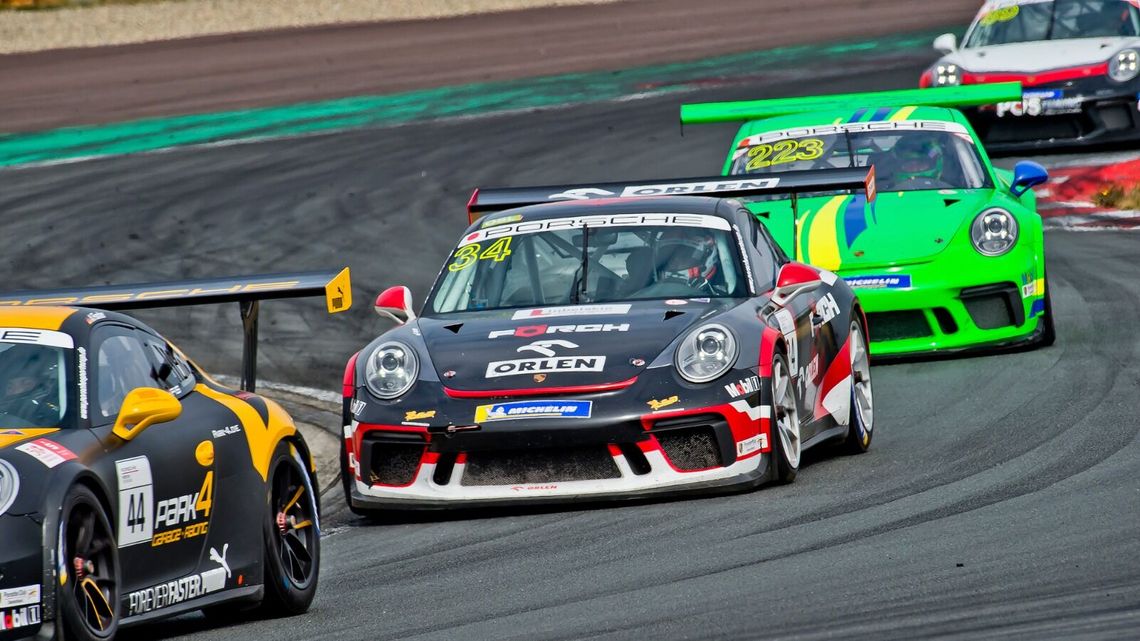 Dobry występ Karola Kręta w pierwszym wyścigu serii Porsche Sports Cup Deutschalnd Dobry występ Karola Kręta w pierwszym wyścigu serii Porsche Sports Cup Deutschalnd