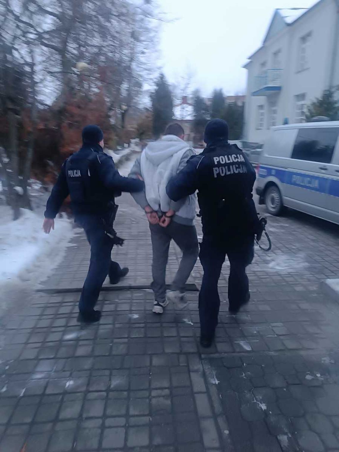 Dom nie był już bezpieczny. Syn katował matkę, sąd nie miał wątpliwości Włodawa – syn znęcał się nad matką.