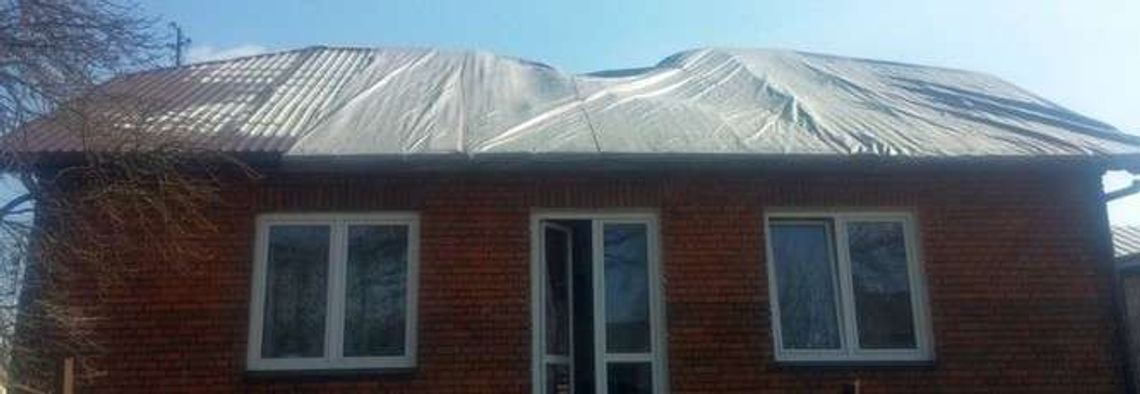 Dom starszego małżeństwa po pożarze zamienił się w ruinę. Potrzebna pomoc