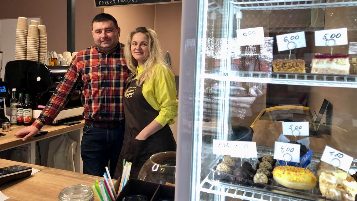 Dom został w Ukrainie. W Biłgoraju jest kawiarnia "Jak w domu" Dom został w Ukrainie. W Biłgoraju jest kawiarnia "Jak w domu"