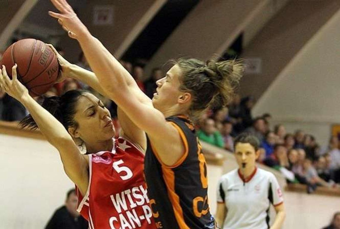 Dominika Owczarzak i Agata Szczepanik w Pszczółce