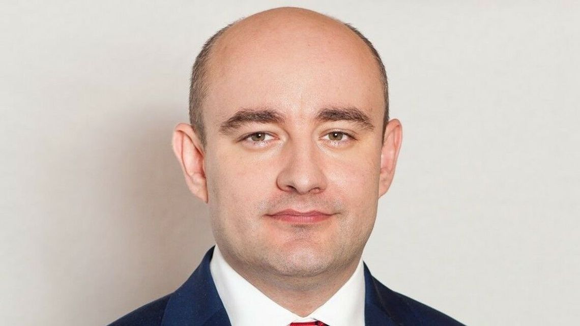 Donos na radnego. „Nie robi tu zakupów, nie spędza czasu z rodziną”. Musi się tłumaczyć Donos na radnego. „Nie robi tu zakupów, nie spędza czasu z rodziną”. Musi się tłumaczyć