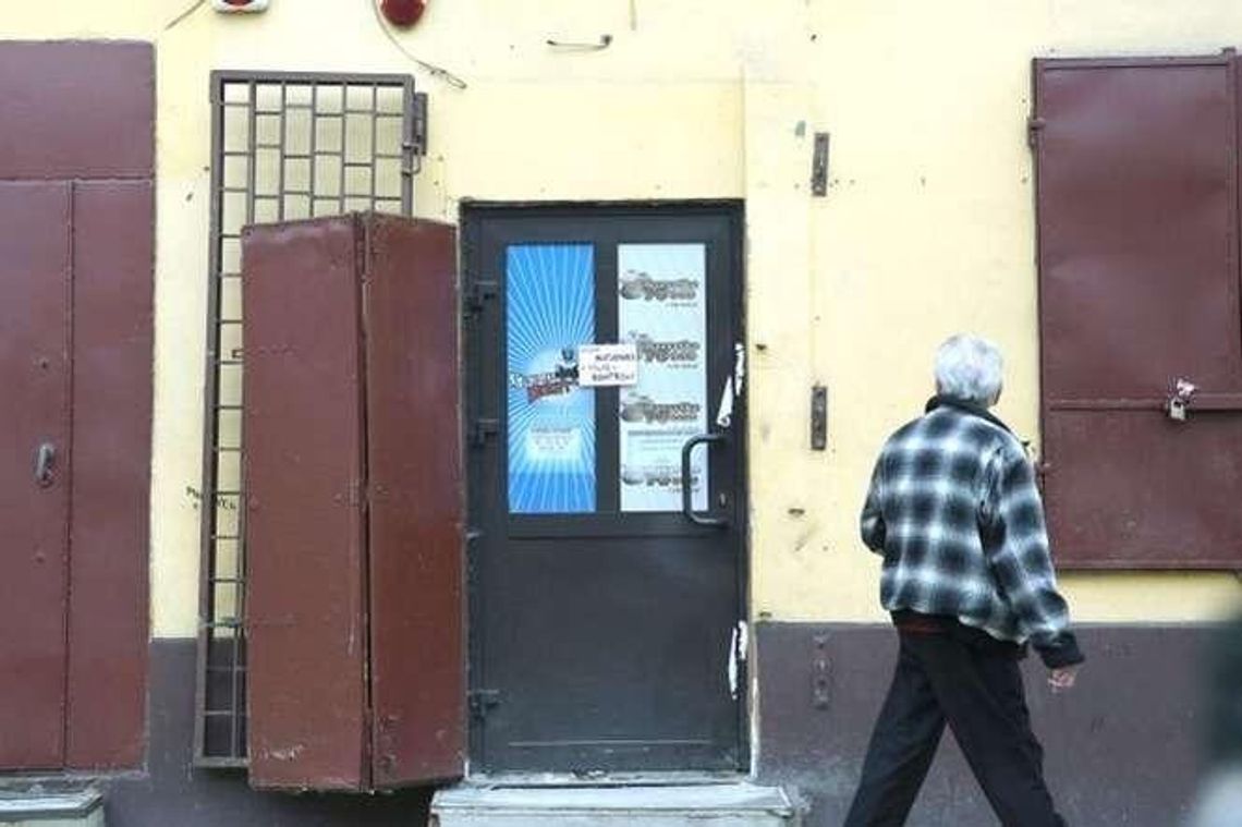Dopalacze w sklepie przy ul. Furmańskiej. Świadkowie: wiedzieli co sprzedają Dopalacze w sklepie przy ul. Furmańskiej. Świadkowie: wiedzieli co sprzedają