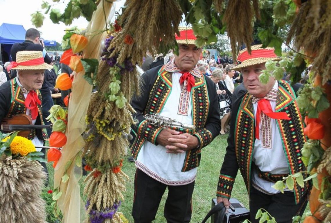 Dorohusk zaprasza na dożynki z nalewką i Urszulą