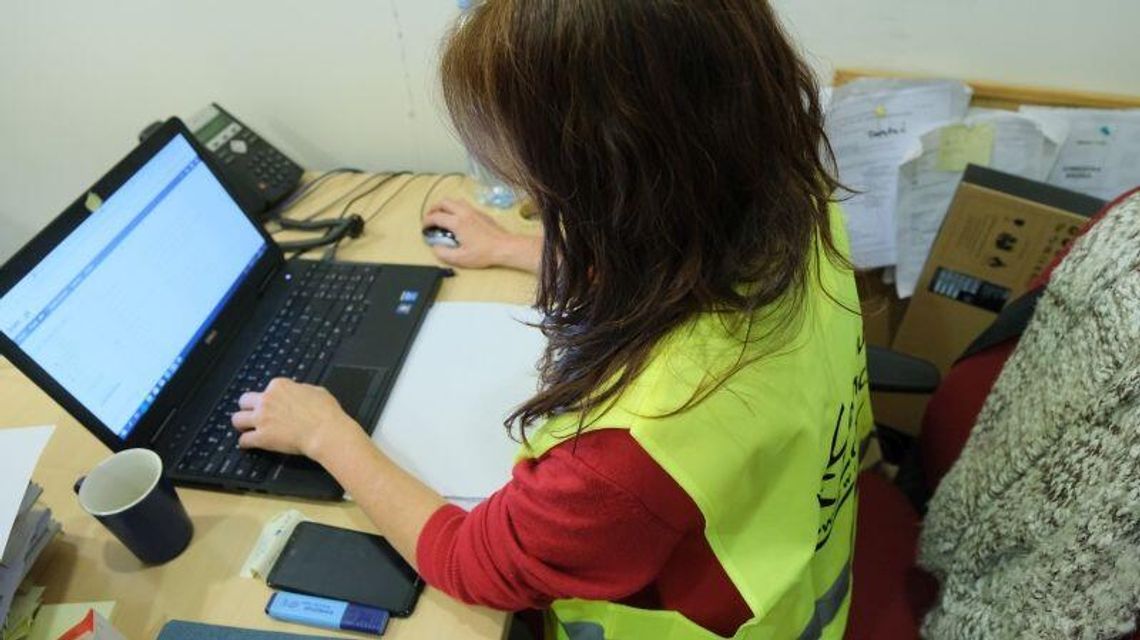 „Dość wyzysku”. Urzędnicy wojewody lubelskiego przyjdą do pracy w kamizelkach z takim hasłem