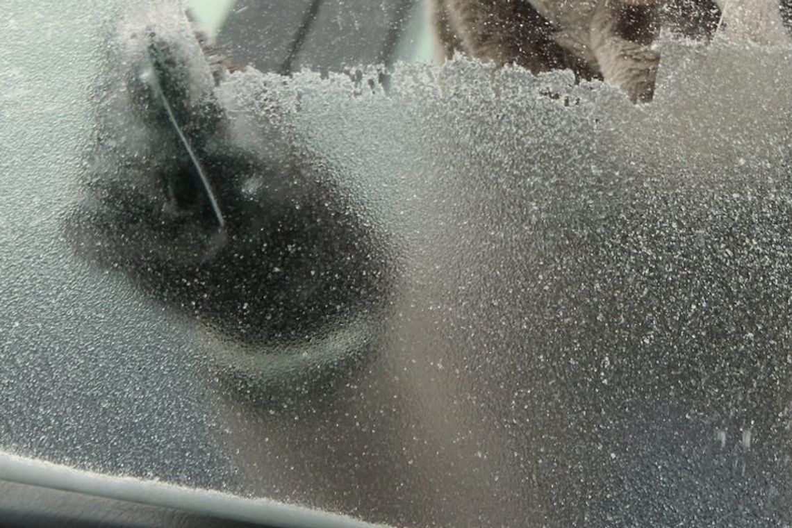 Dostał mandat, bo nie odśnieżył auta