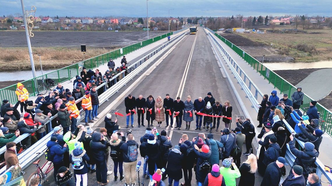 "Doszło do haniebnego obrażenia katolików". Podczas otwarcia mostu jedno przemówienie wywołało burzę