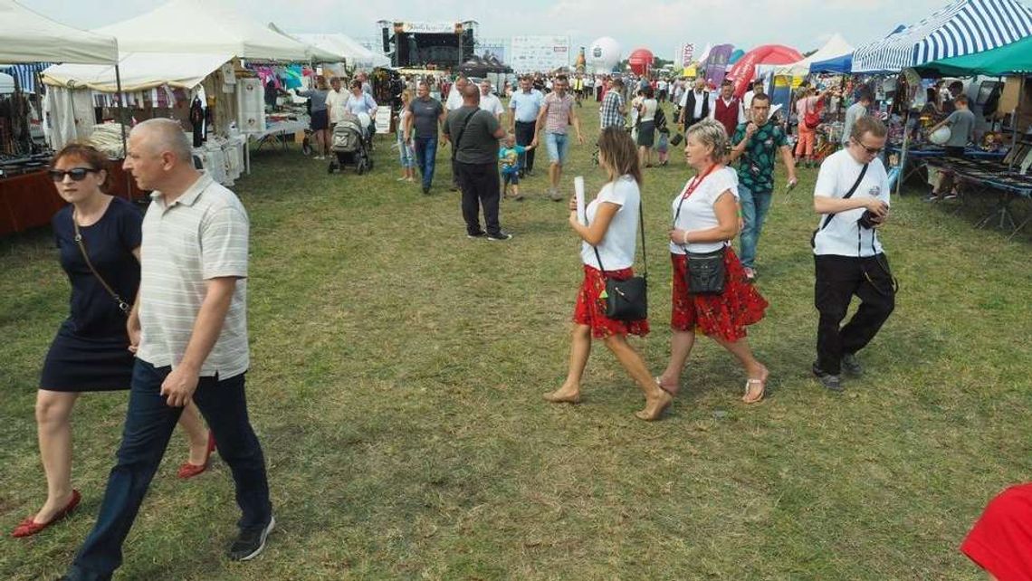 Dożynki Wojewódzkie 2018 w Radawcu: Łąki Łan, Ania Dąbrowska i Pectus