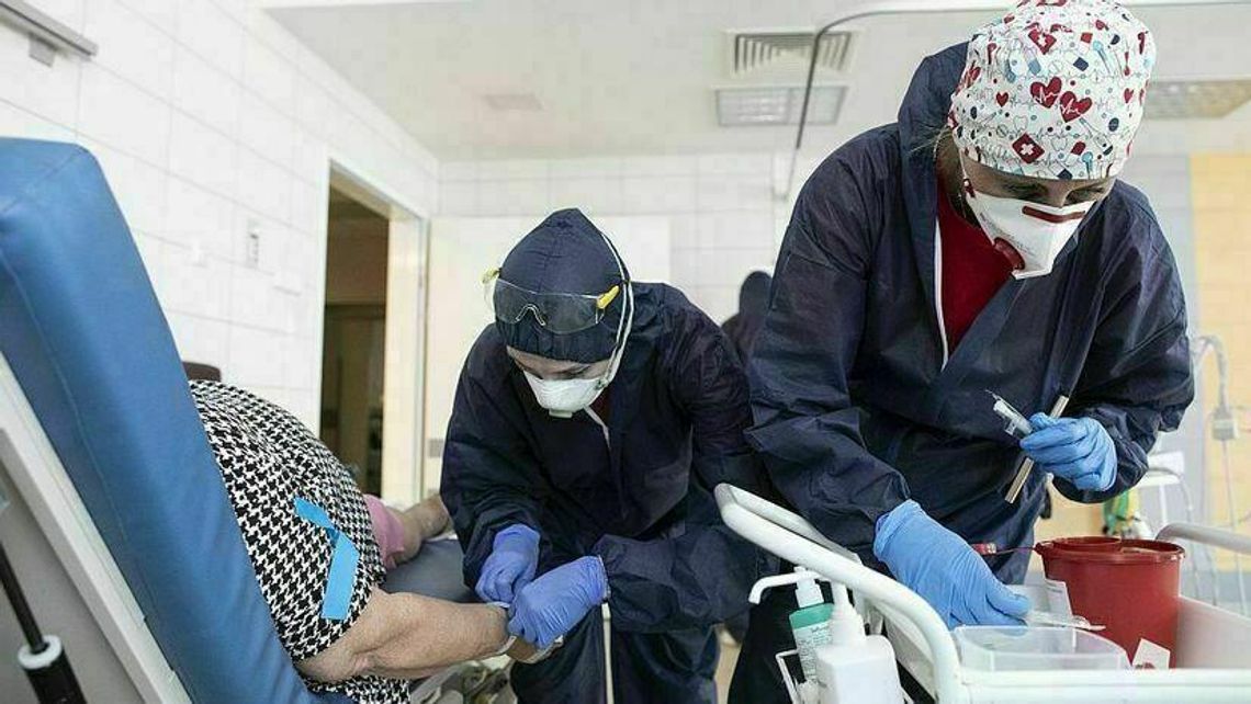 Dr Rudnik: pandemia trwa, ale w naszych głowach wyłączył się alarm