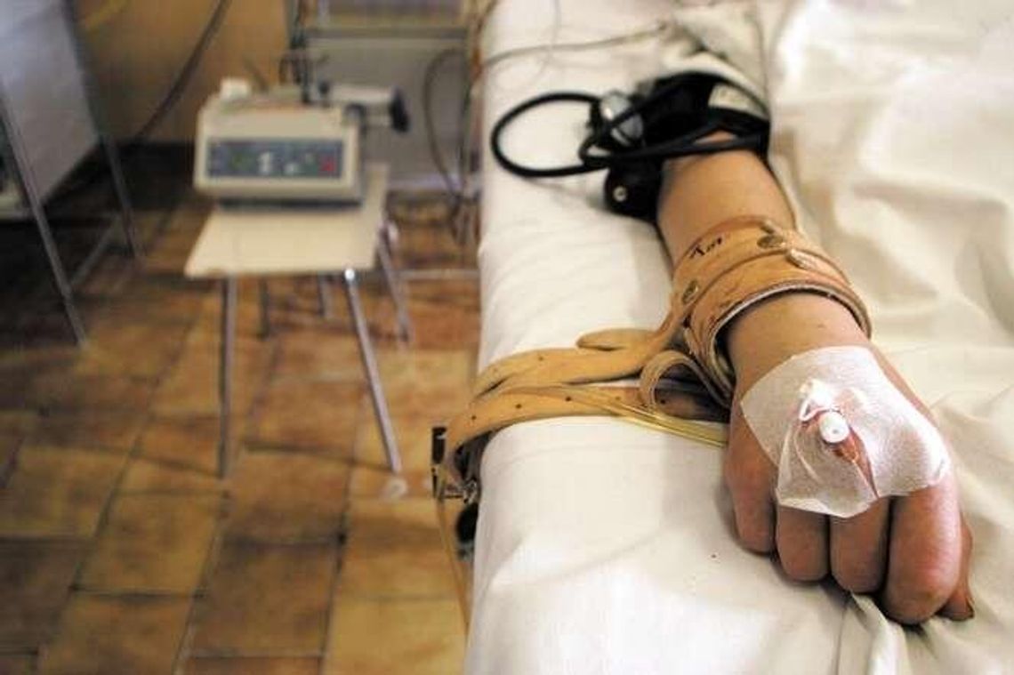 Dramatyczny finał imprezy z narkotykami. Lekarze długo walczyli o życie 18-latka