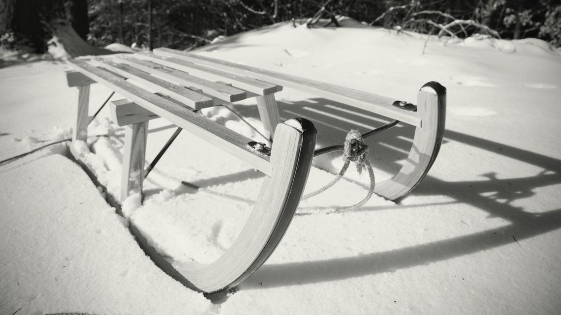 Dramatyczny finał kuligu za samochodem. 15-latka walczy o życie