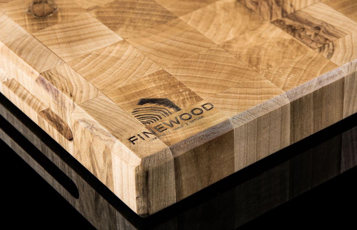 Drewniane deski do krojenia i serwowania - elegancki i uniwersalny pomysł na wyjątkowy prezent Drewniane deski do krojenia