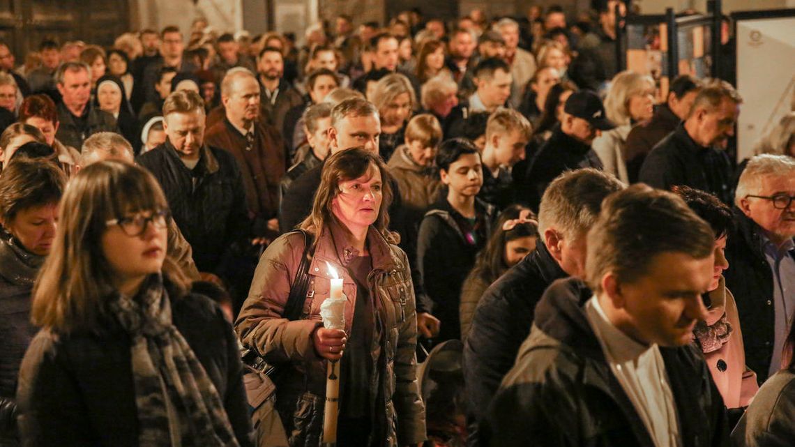 Droga krzyżowa ulicami Starego Miasta w Lublinie [zdjęcia]