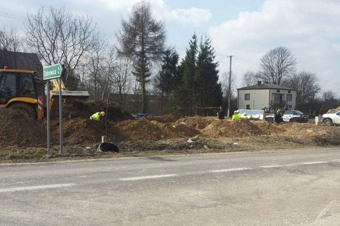 Droga Lublin-Nałęczów: Koparka uszkodziła gazociąg