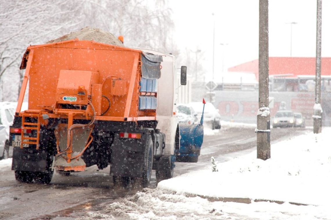 Droga zima drogowców. Dwa razy więcej pieniędzy poszło w śnieg