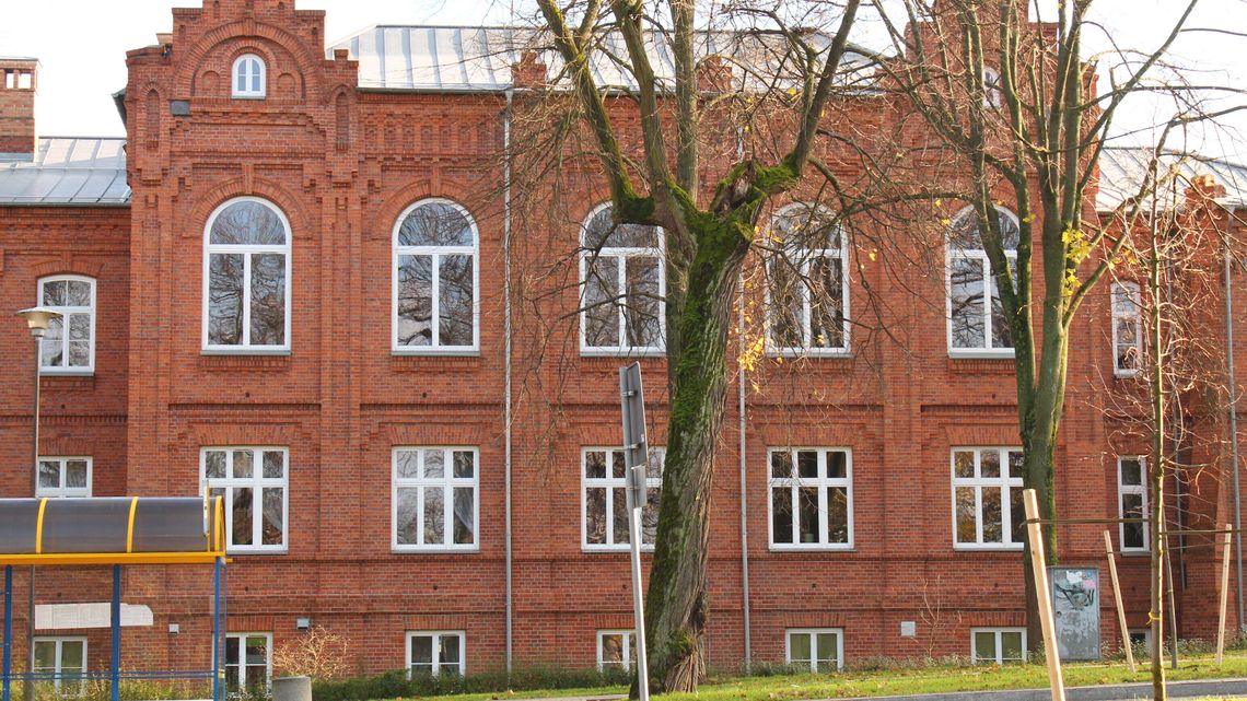 Drogi, szkoły i nowa strażnica. Powiat wyda 240 milionów