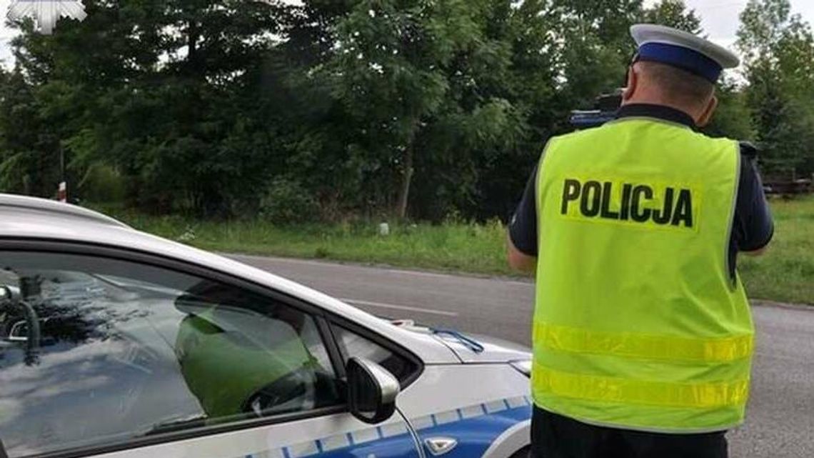 Drogówka przeprowadza wzmożone kontrole. "Nie będzie żadnej taryfy ulgowej" Drogówka przeprowadza wzmożone kontrole. "Nie będzie żadnej taryfy ulgowej"