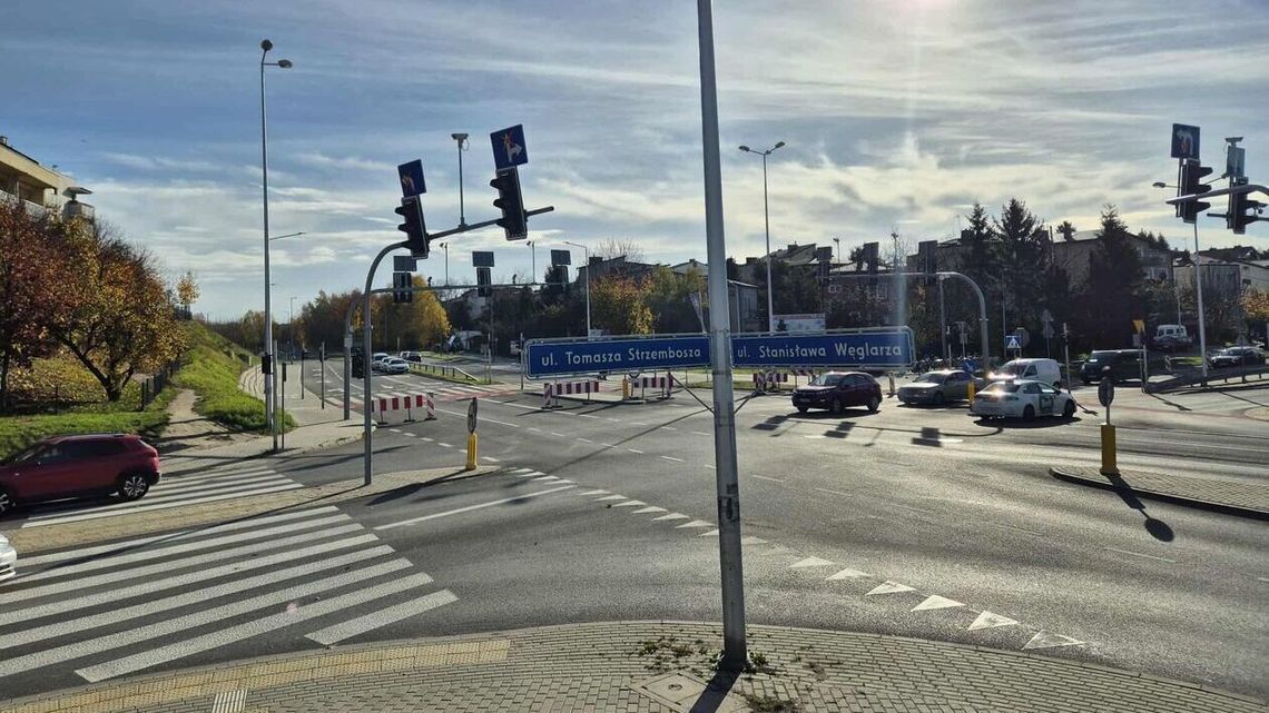 Drogowy armagedon na nowym skrzyżowaniu. Miasto zgania na wykonawcę