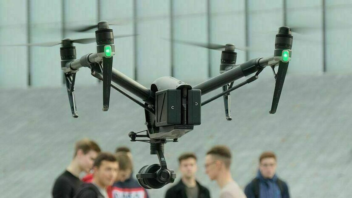 Drony nie będą już bzyczeć. Naukowiec z Lublina ma pomysł na inny napęd Drony nie będą już bzyczeć. Naukowiec z Lublina ma pomysł na inny napęd