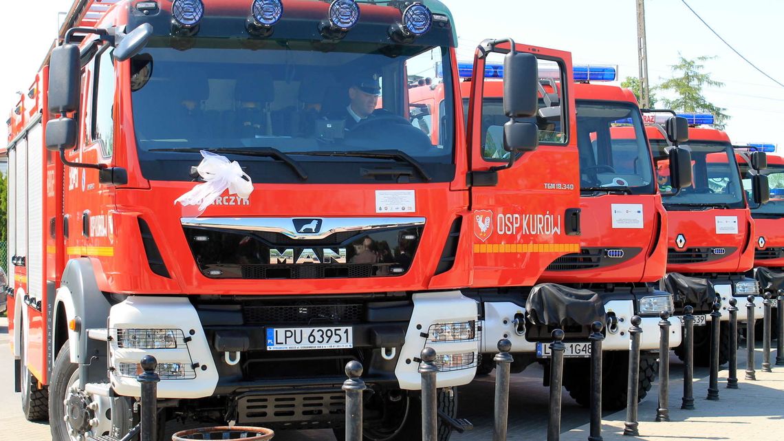 Druhowie dostali nowy wóz. To prezent na Dzień Strażaka 
