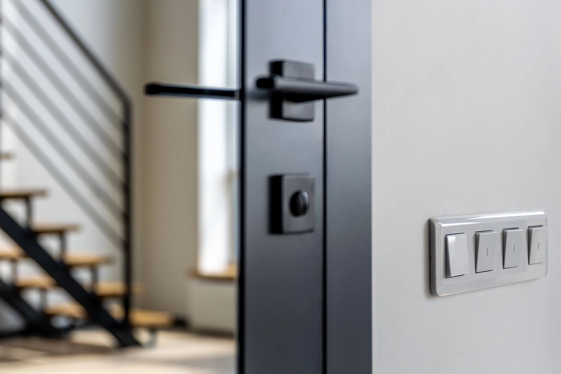 Drzwi prawe czy lewe: prosty sposób, by już nigdy nie pomylić drzwi prawe czy lewe