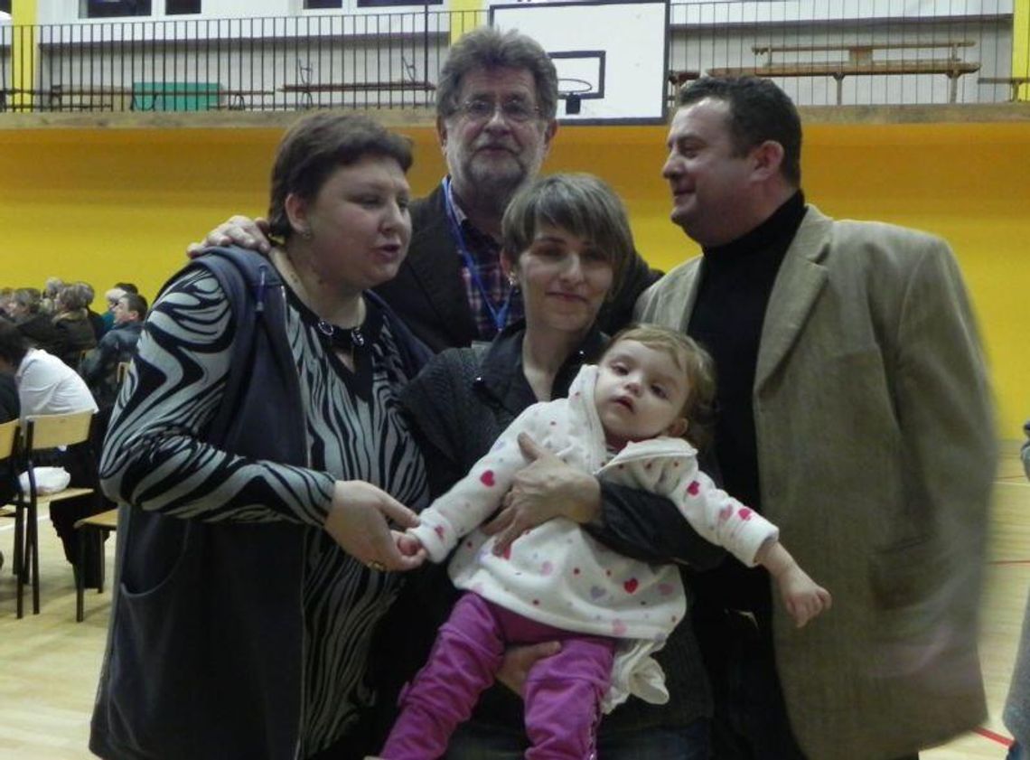 Dubienka: Koncert dla chorej Mai, hojni mieszkańcy pomogli dziecku