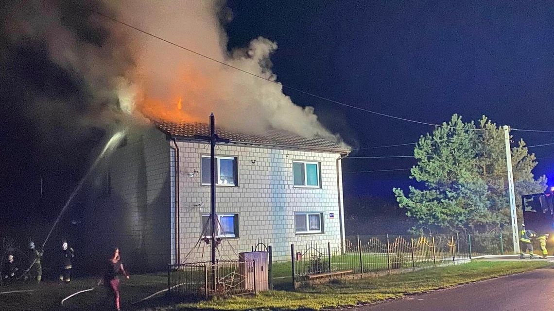 Duża rodzina straciła dom w pożarze. Można pomóc w odbudowie 