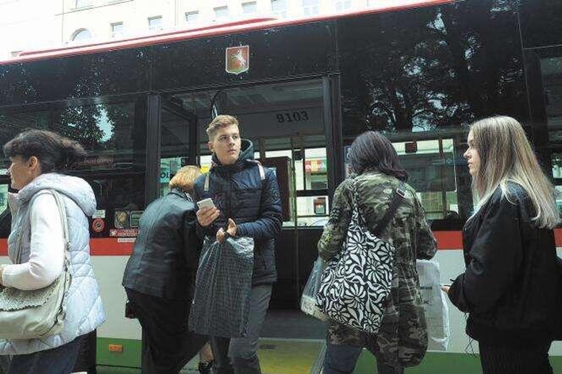 Duża zmiana w komunikacji miejskiej w Lublinie. Od poniedziałku niektórzy będą jeździć za darmo Duża zmiana w komunikacji miejskiej w Lublinie. Od poniedziałku niektórzy będą jeździć za darmo