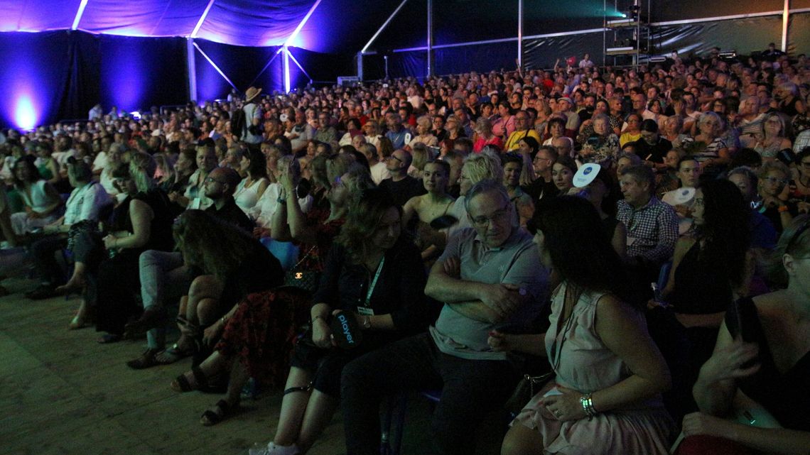 Duże kino w małym mieście. Festiwal "Dwa Brzegi" otwarty [zdjęcia]