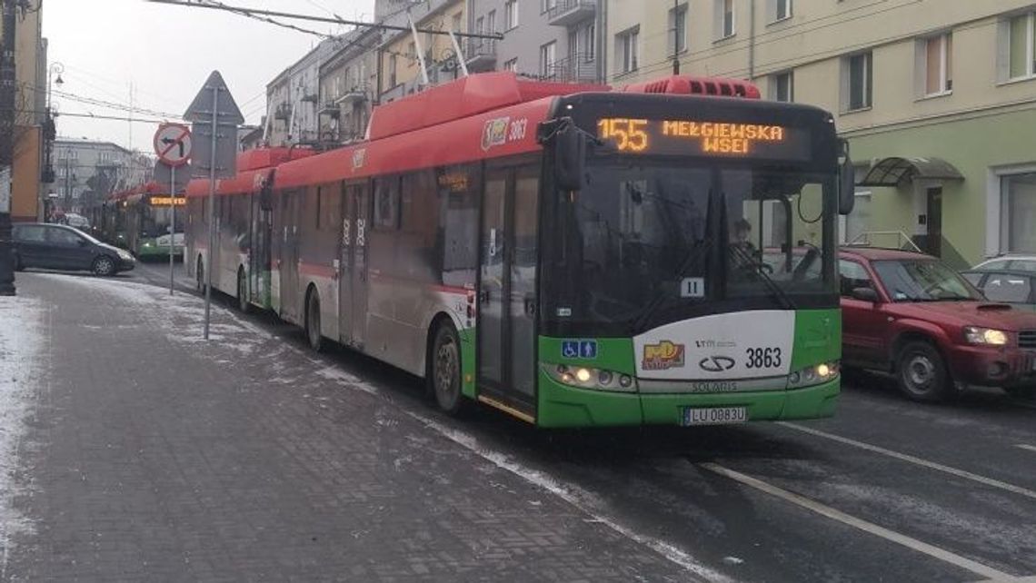 Duże korki na ulicach Lublina. Autobusy komunikacji miejskiej jeżdżą z opóźnieniem Duże korki na ulicach Lublina. Autobusy komunikacji miejskiej jeżdżą z opóźnieniem