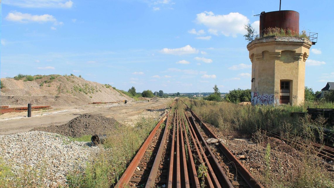 Duże opóźnienia na przebudowie linii kolejowej Dęblin-Lublin. Pociągi pojadą dopiero na wiosnę