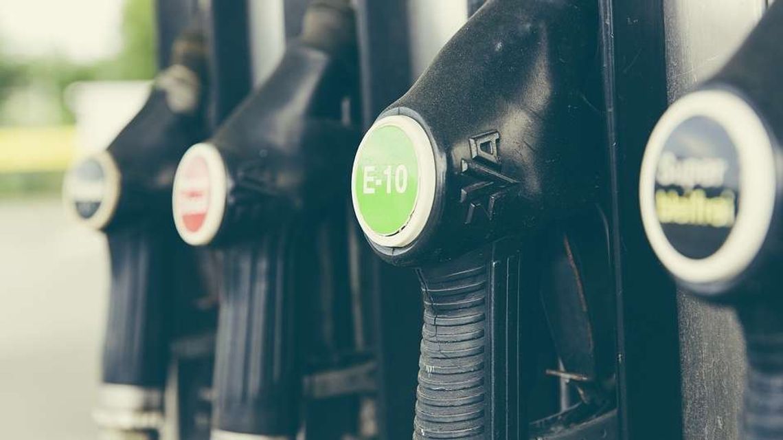 Duże zmiany na stacjach. Już nie zatankujemy Pb. Nowe oznaczenia paliw Duże zmiany na stacjach. Już nie zatankujemy Pb. Nowe oznaczenia paliw